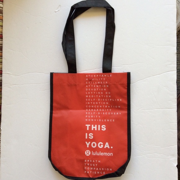 LULULEMON RED AND WHITE SMALL SHOPPING TOTE - Picture 3 of 7